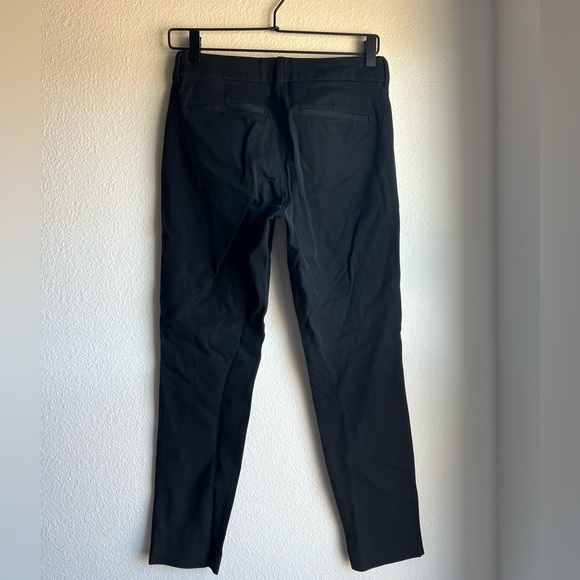 Old Navy Pixie Pant NWoT - Picture 2 of 2